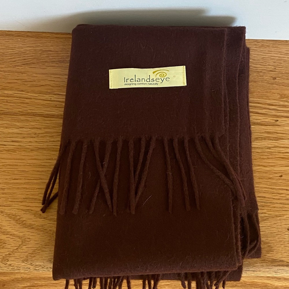 Ireland’s eye dark brown scarf 🤎☘️